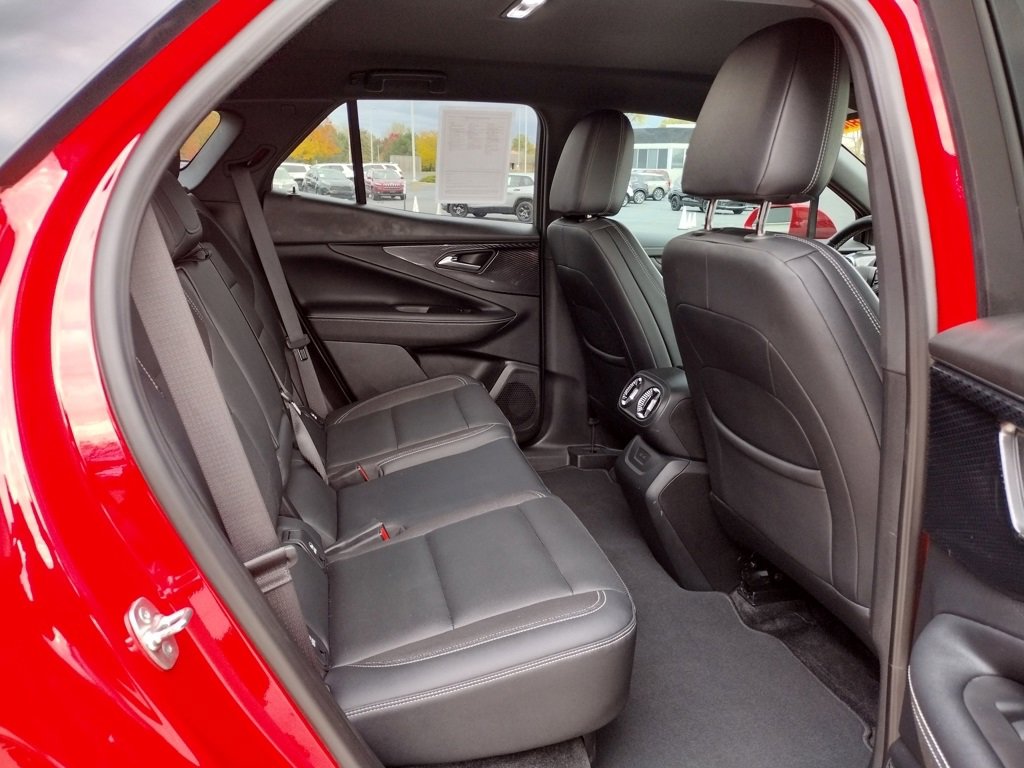 Used 2024 Chevrolet Blazer EV LT image 10