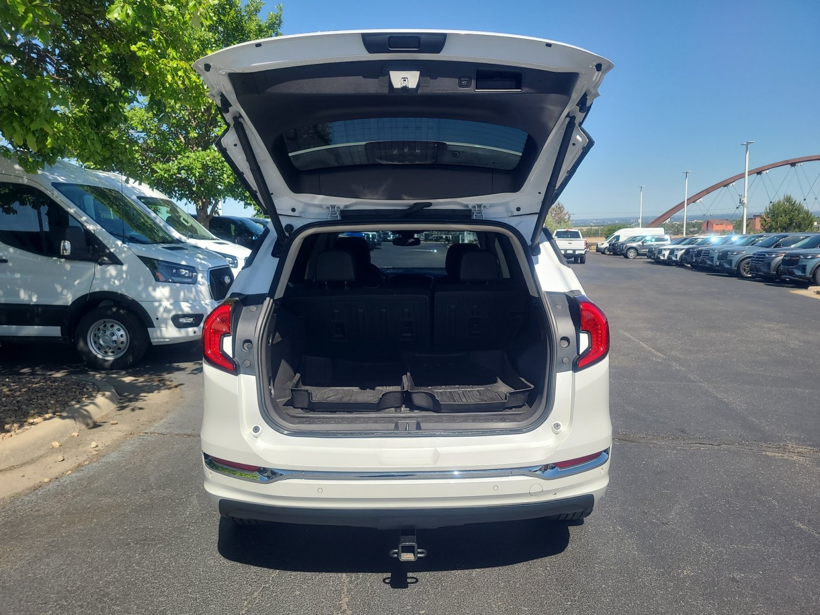 Used 2022 GMC Terrain Denali w/ Denali Premium Package AWD/4WD image 34