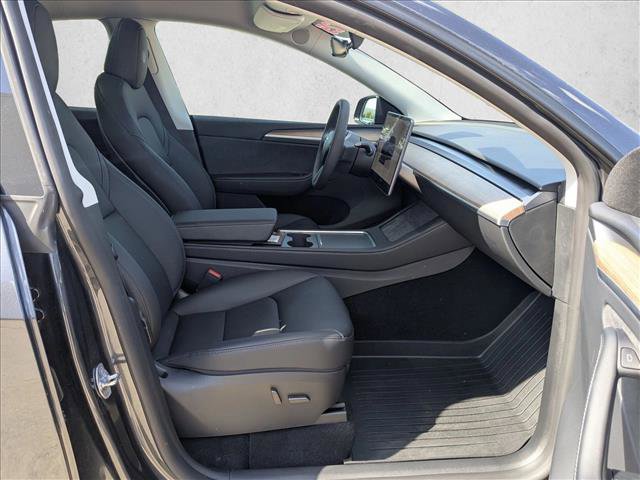 Used 2025 Tesla Model Y Long Range AWD/4WD image 21