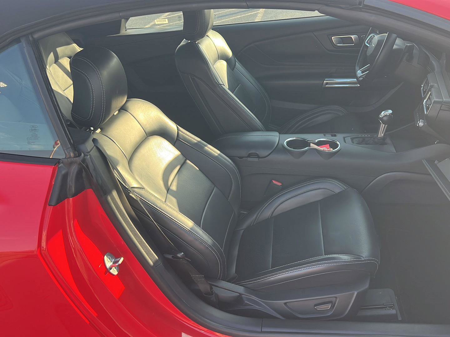 Used 2025 Ford Mustang Premium image 12