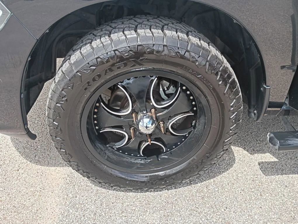 Used 2016 RAM 1500 Express w/ Black Ram 1500 Express Group RWD image 20