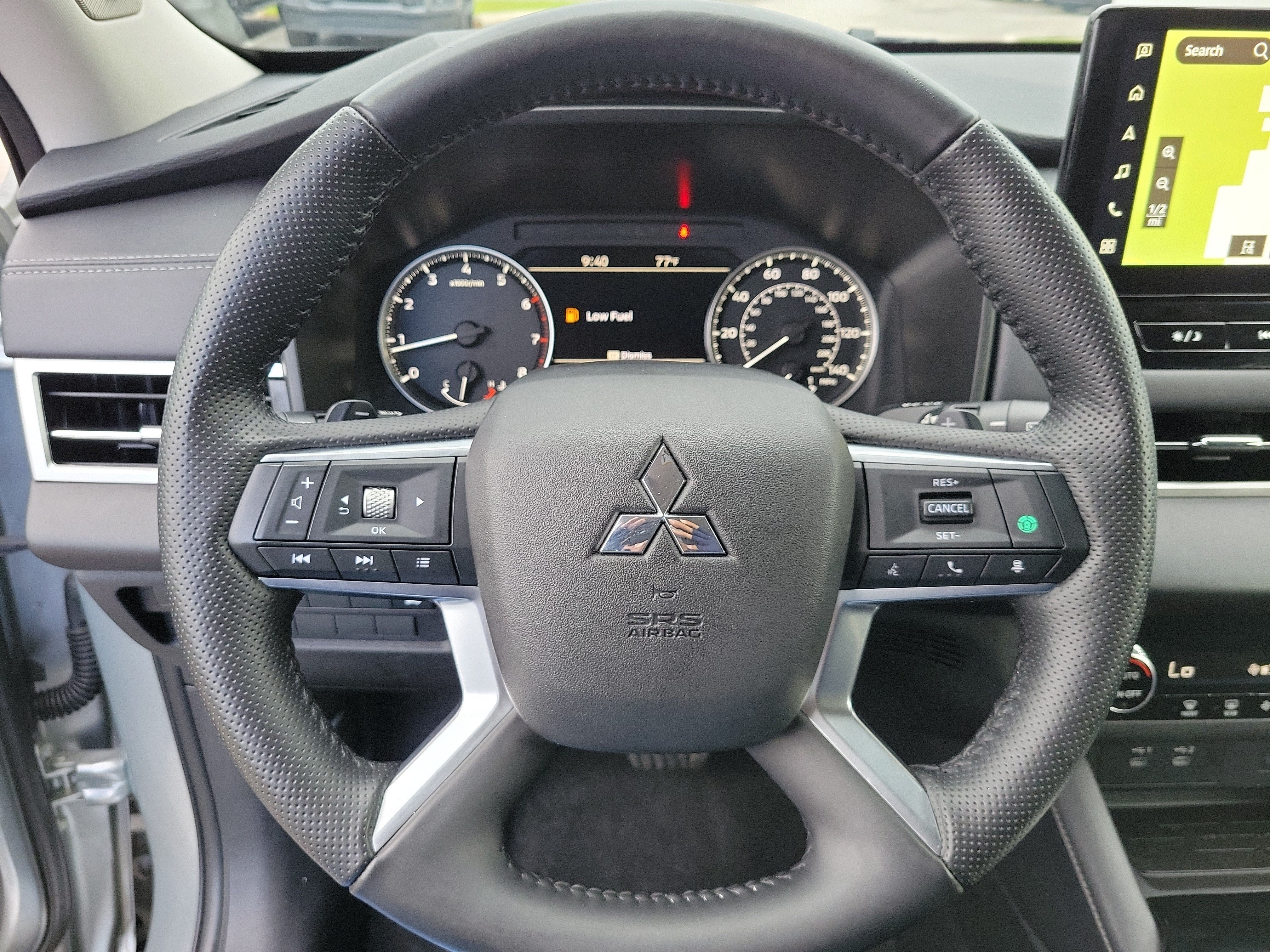 Used 2025 Mitsubishi Outlander SE FWD image 21