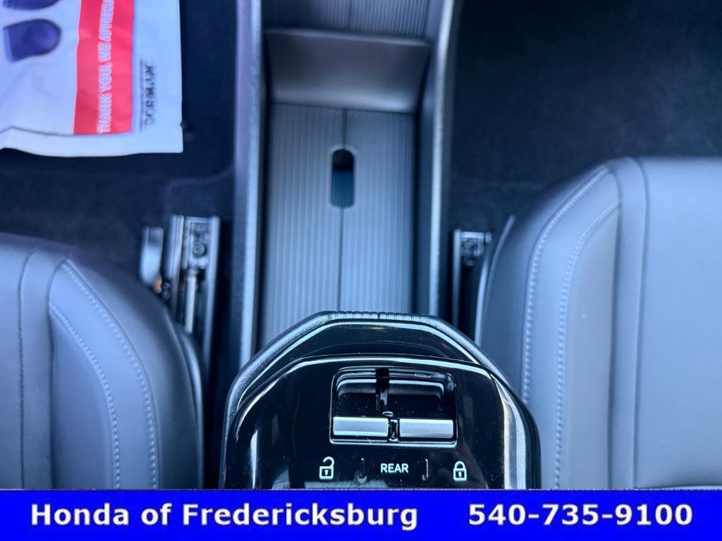 Used 2025 Volvo EX30 Ultra image 30