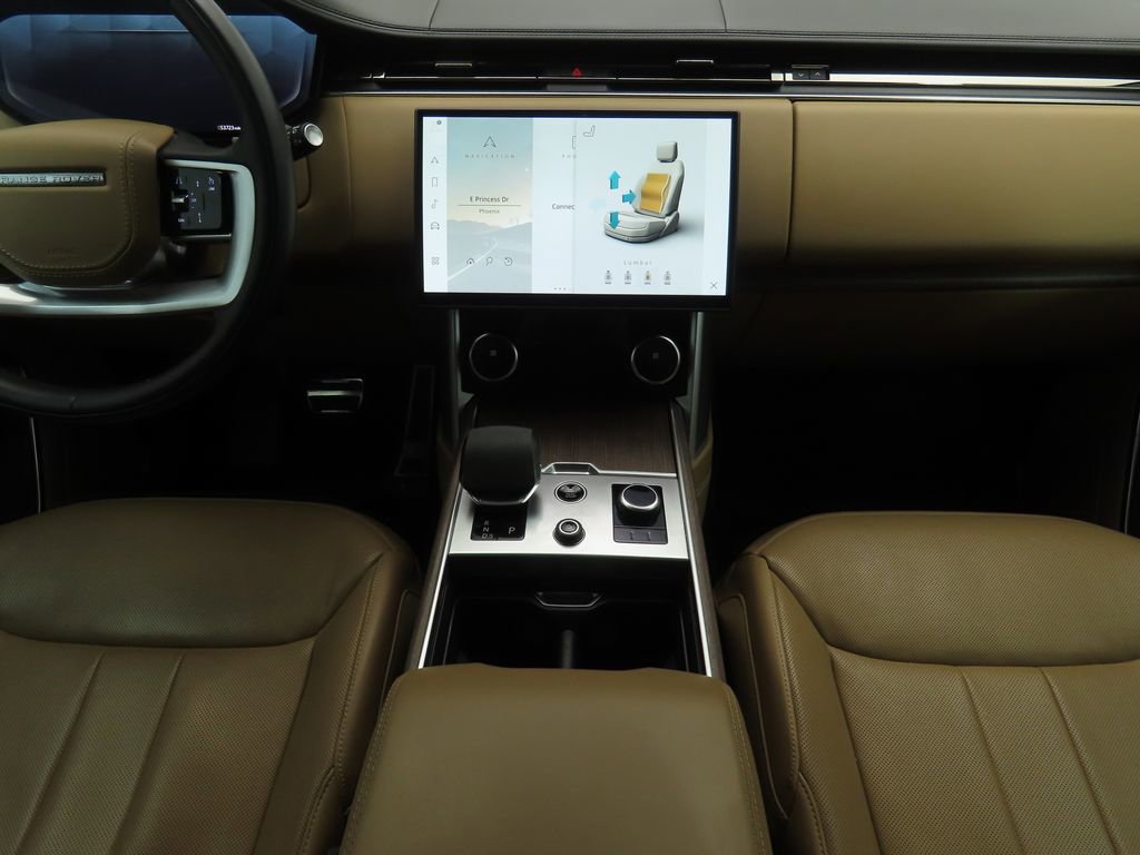 Certified 2023 Land Rover Range Rover SE image 13