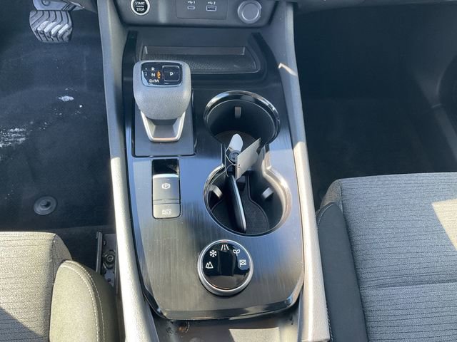 Used 2023 Nissan Rogue SV image 23