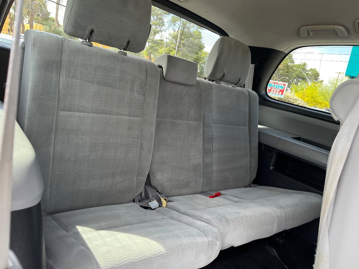 Used 2014 Toyota Sequoia SR5 AWD/4WD image 36