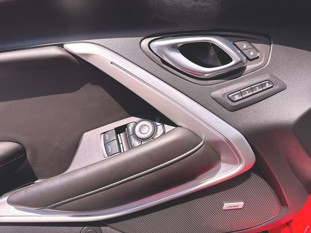 Used 2016 Chevrolet Camaro SS RWD image 24