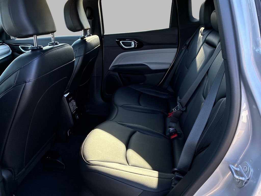 New 2026 Jeep Compass Limited image 6