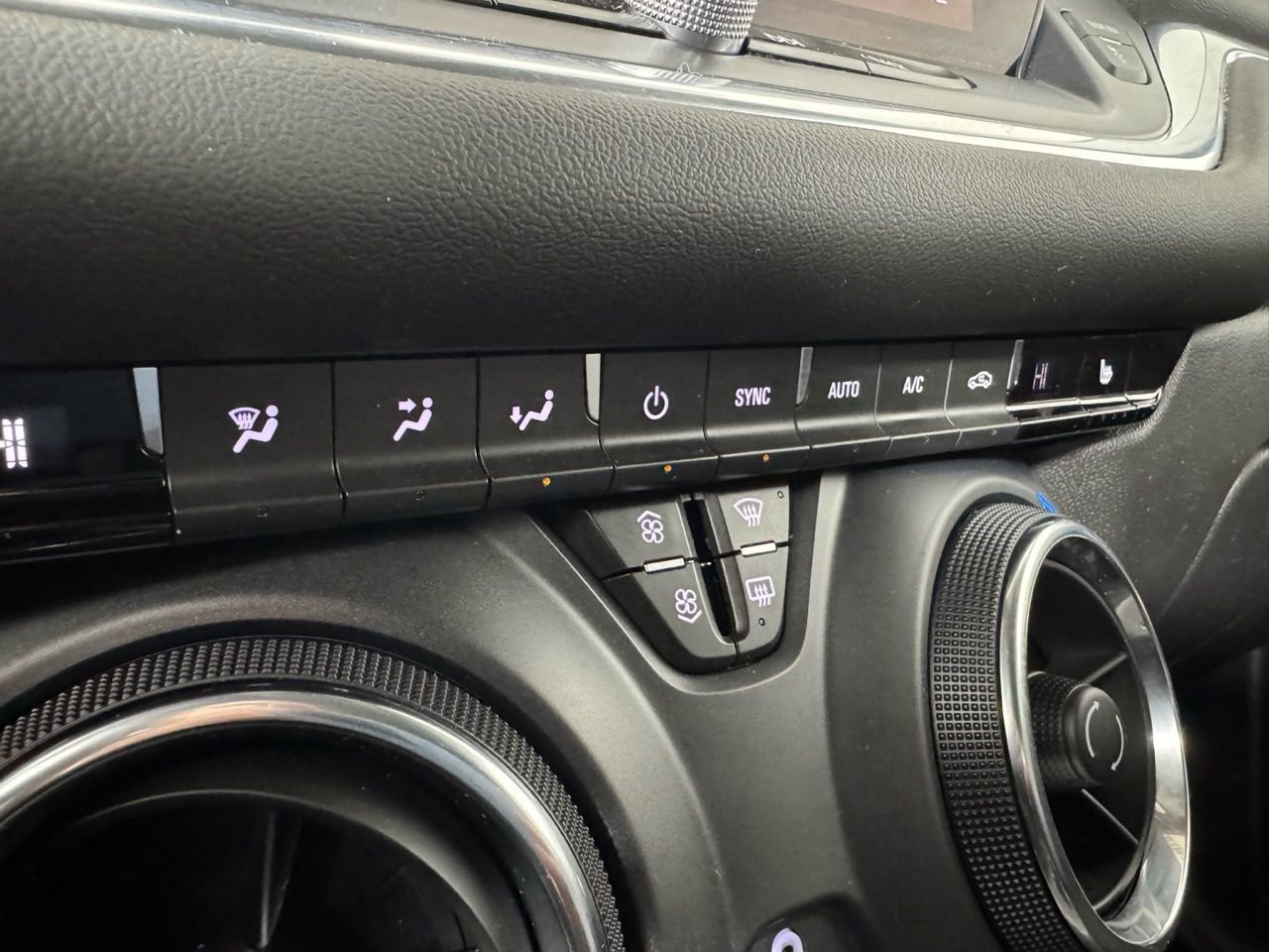 Used 2024 Chevrolet Blazer LT w/ Convenience Package image 20