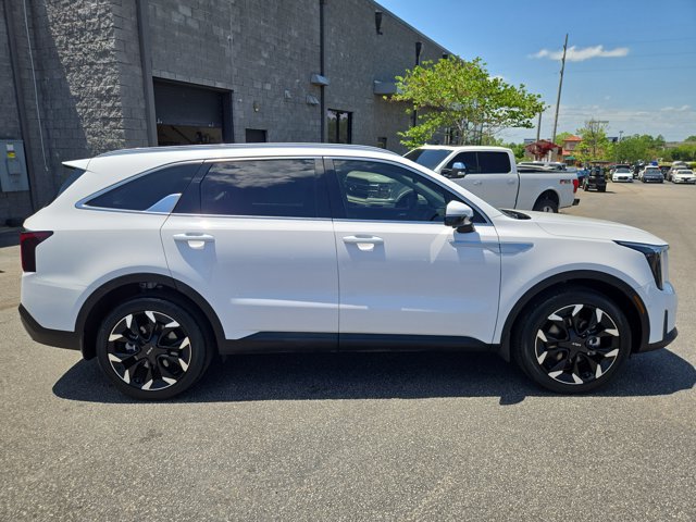 Used 2025 Kia Sorento SX FWD image 5