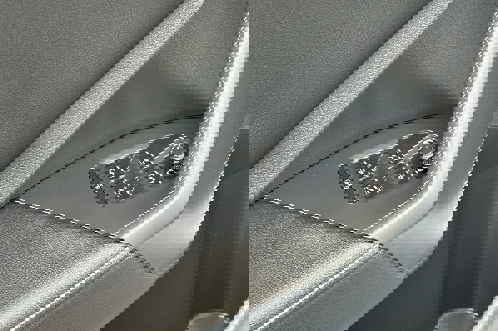 Used 2025 Volkswagen Jetta S image 13