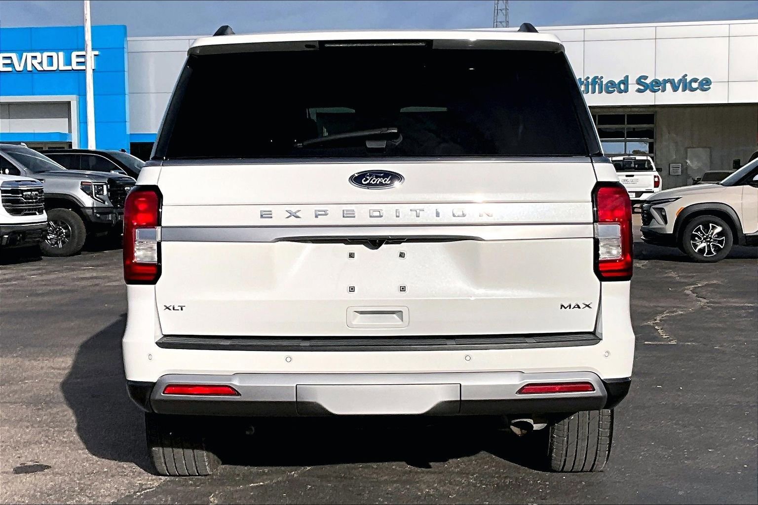 Used 2022 Ford Expedition Max XLT image 4