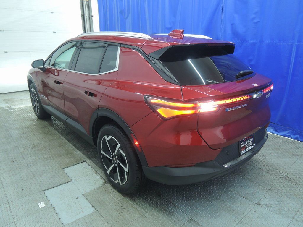 New 2026 Chevrolet Equinox EV LT AWD/4WD image 8