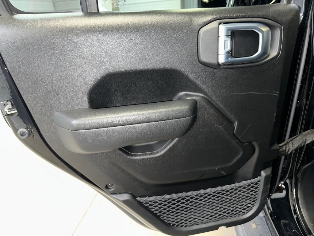 Used 2021 Jeep Wrangler Unlimited Sport image 13