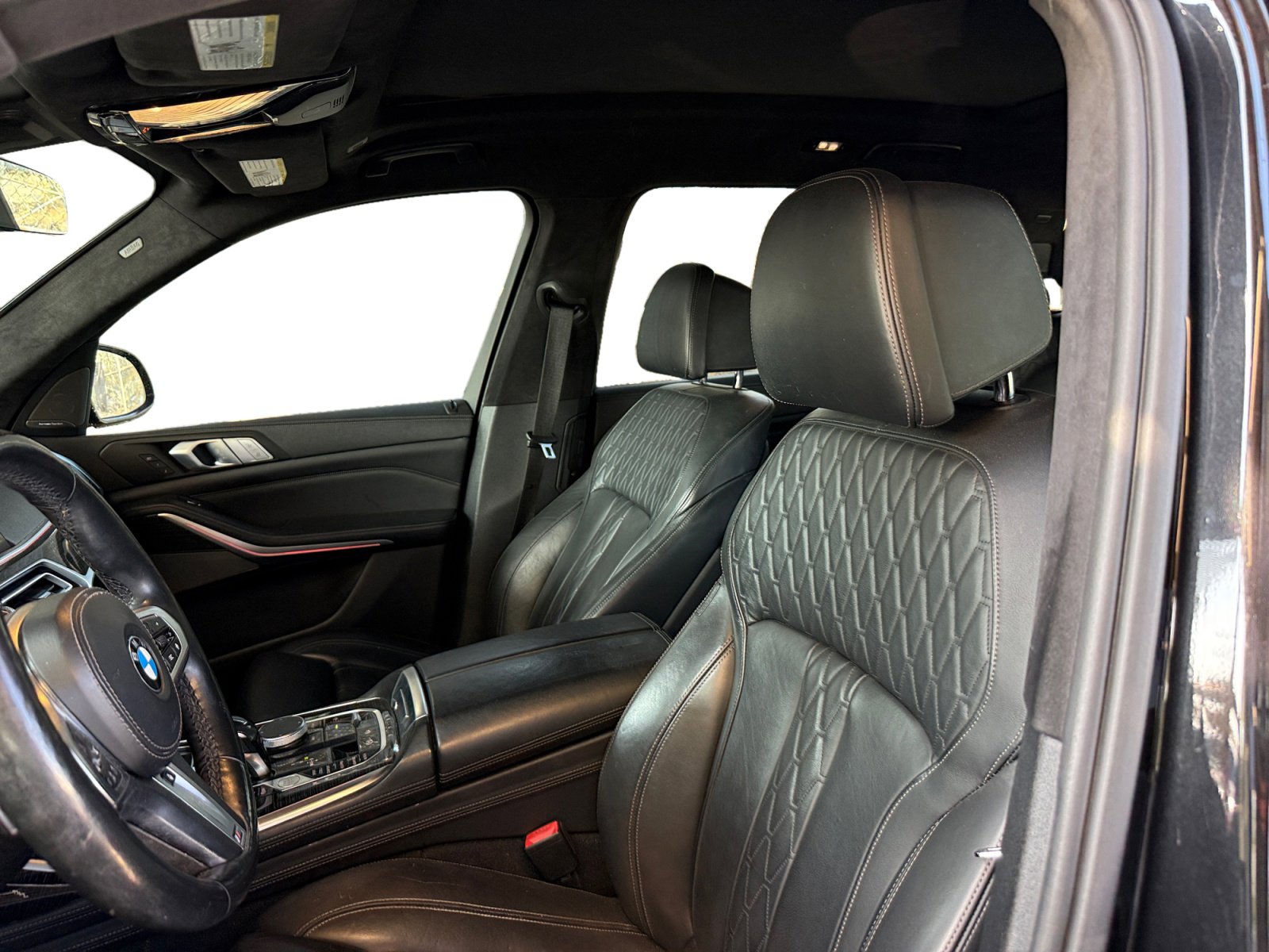 Used 2019 BMW X7 xDrive40i w/ M Sport Package AWD/4WD image 10