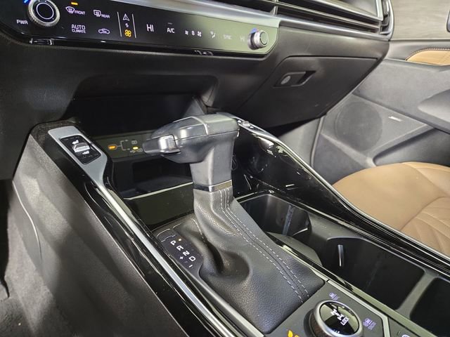 Certified 2024 Kia Sorento SX Prestige w/ Olive Brown Leather Package image 22
