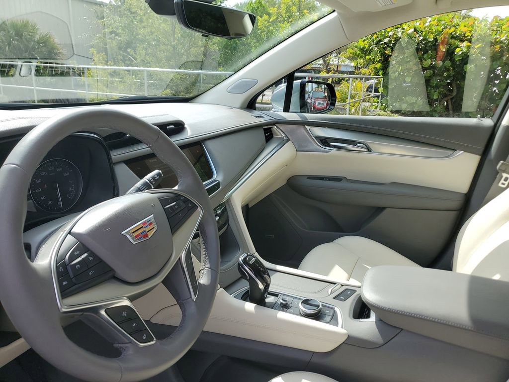 Certified 2023 Cadillac XT5 Premium Luxury w/ Technology Package image 22