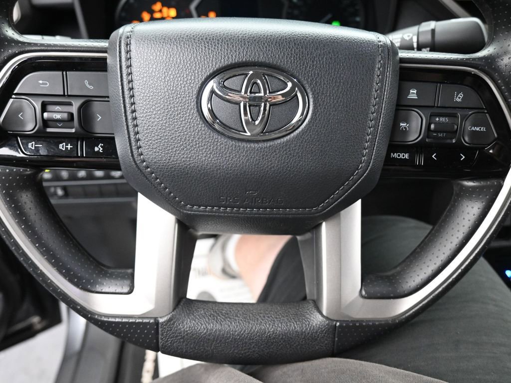 Used 2023 Toyota Tundra SR5 w/ SR5 Convenience Package AWD/4WD image 25