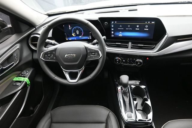 New 2026 Chevrolet Trax ACTIV w/ Sunroof Package FWD image 25