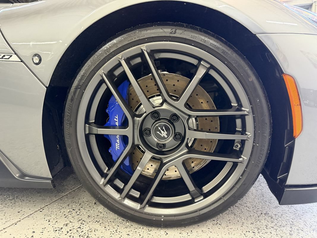 Used 2024 Maserati MC20 Cielo RWD image 39