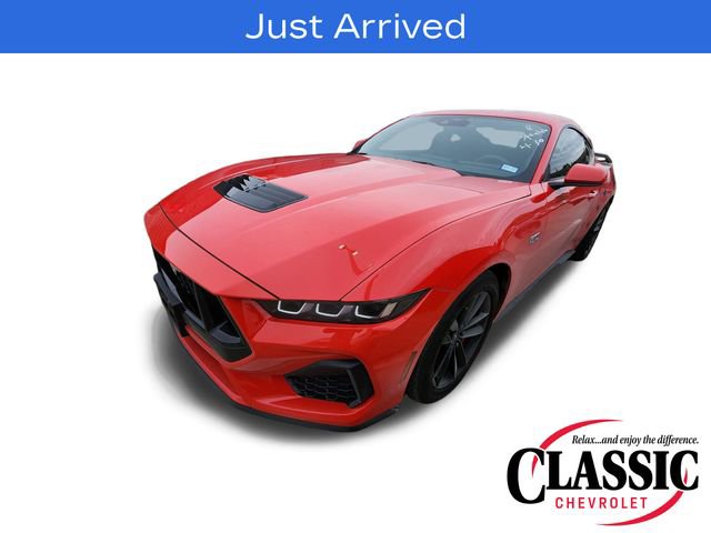 Used 2024 Ford Mustang GT RWD image 4