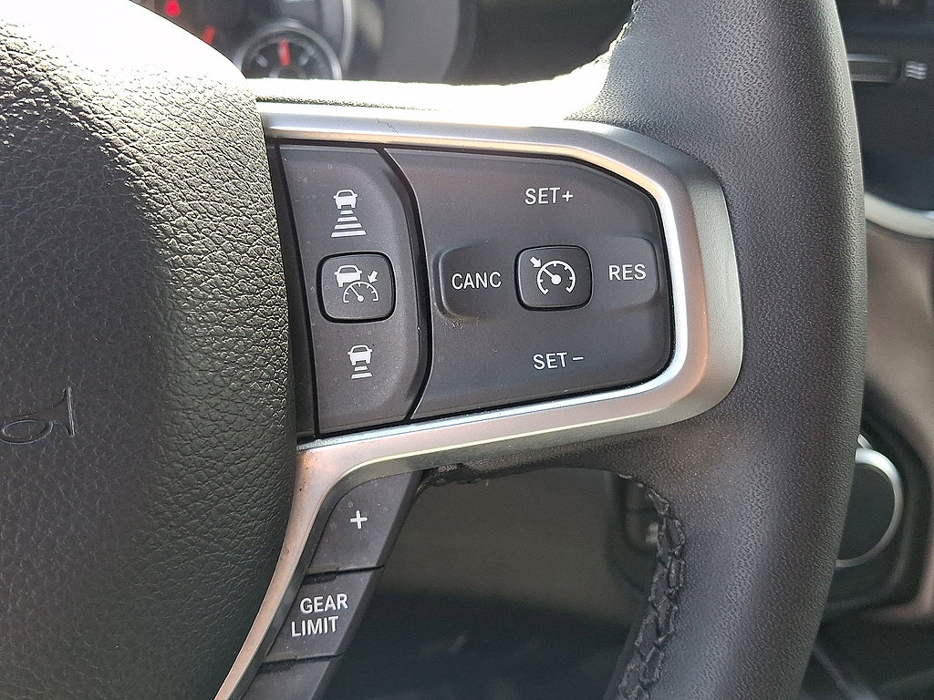 Used 2025 RAM 1500 Big Horn AWD/4WD image 24