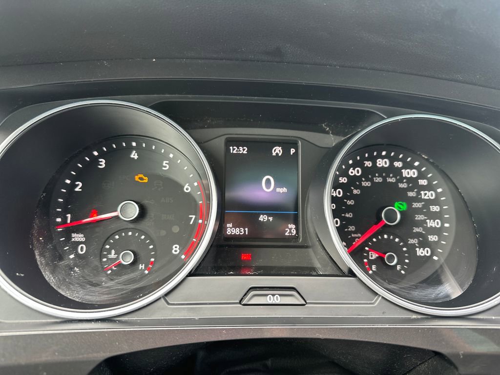 Used 2019 Volkswagen Tiguan SE w/ Panoramic Sunroof Package AWD/4WD image 8