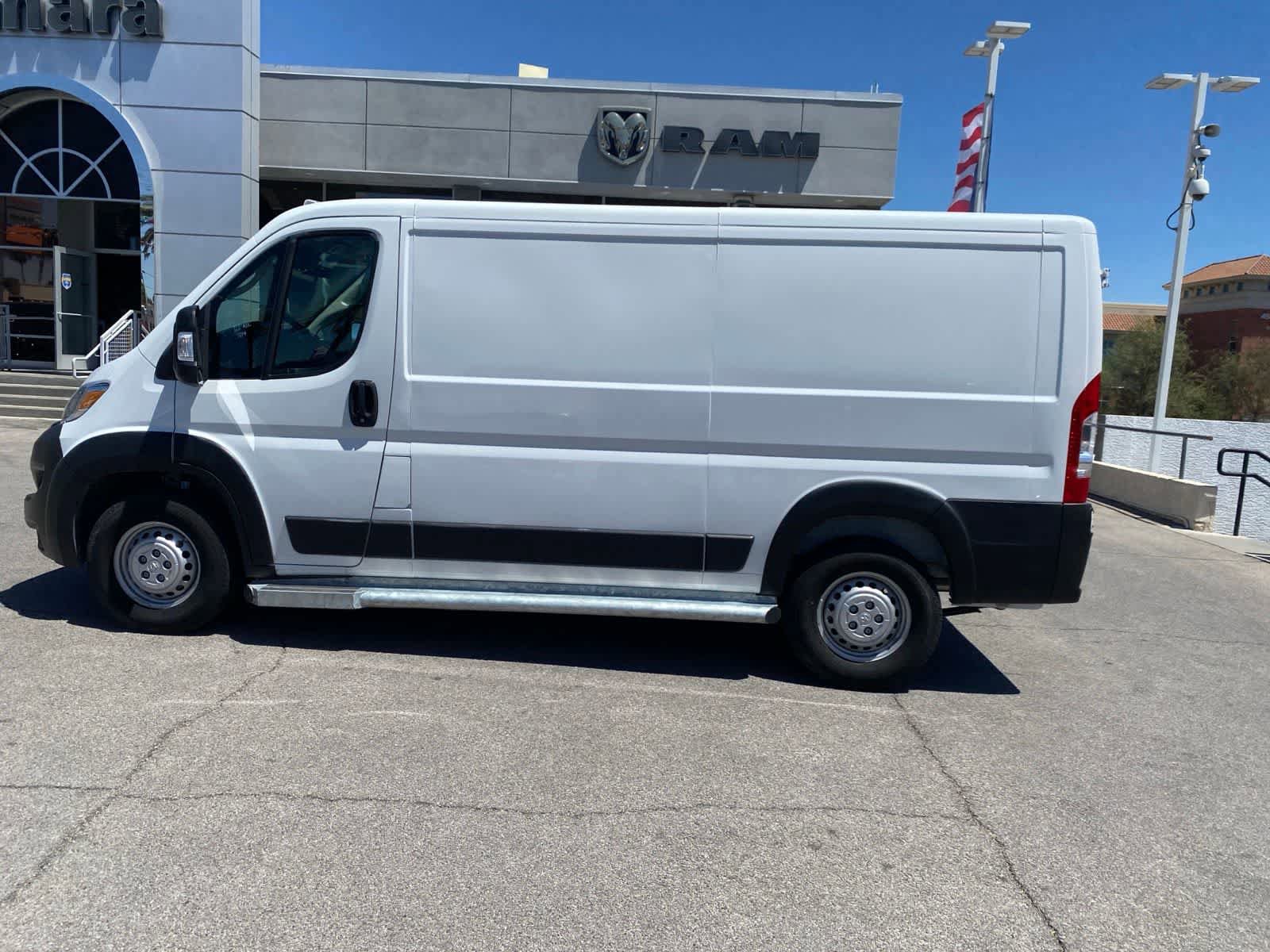 Used 2025 RAM ProMaster 2500 w/ U-Haul Equipment Group FWD image 9