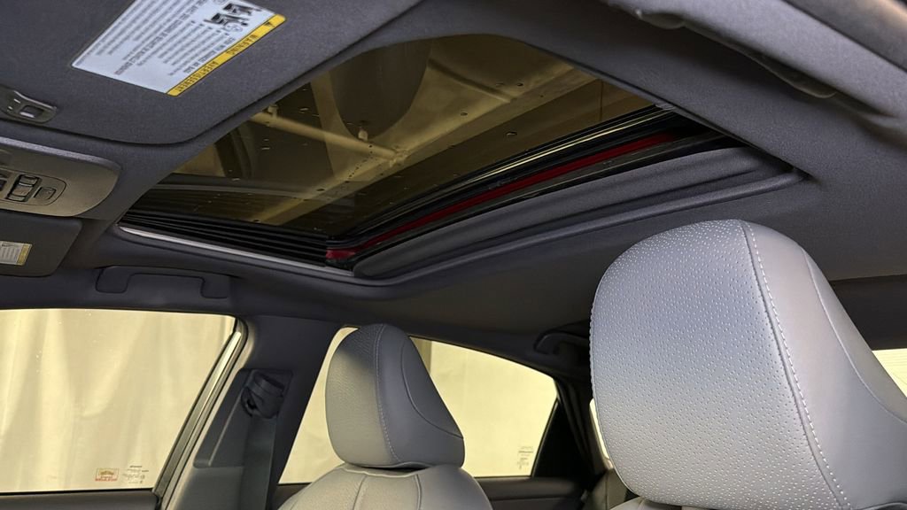 Used 2019 Toyota Avalon Limited w/ Advanced Safety Package image 8