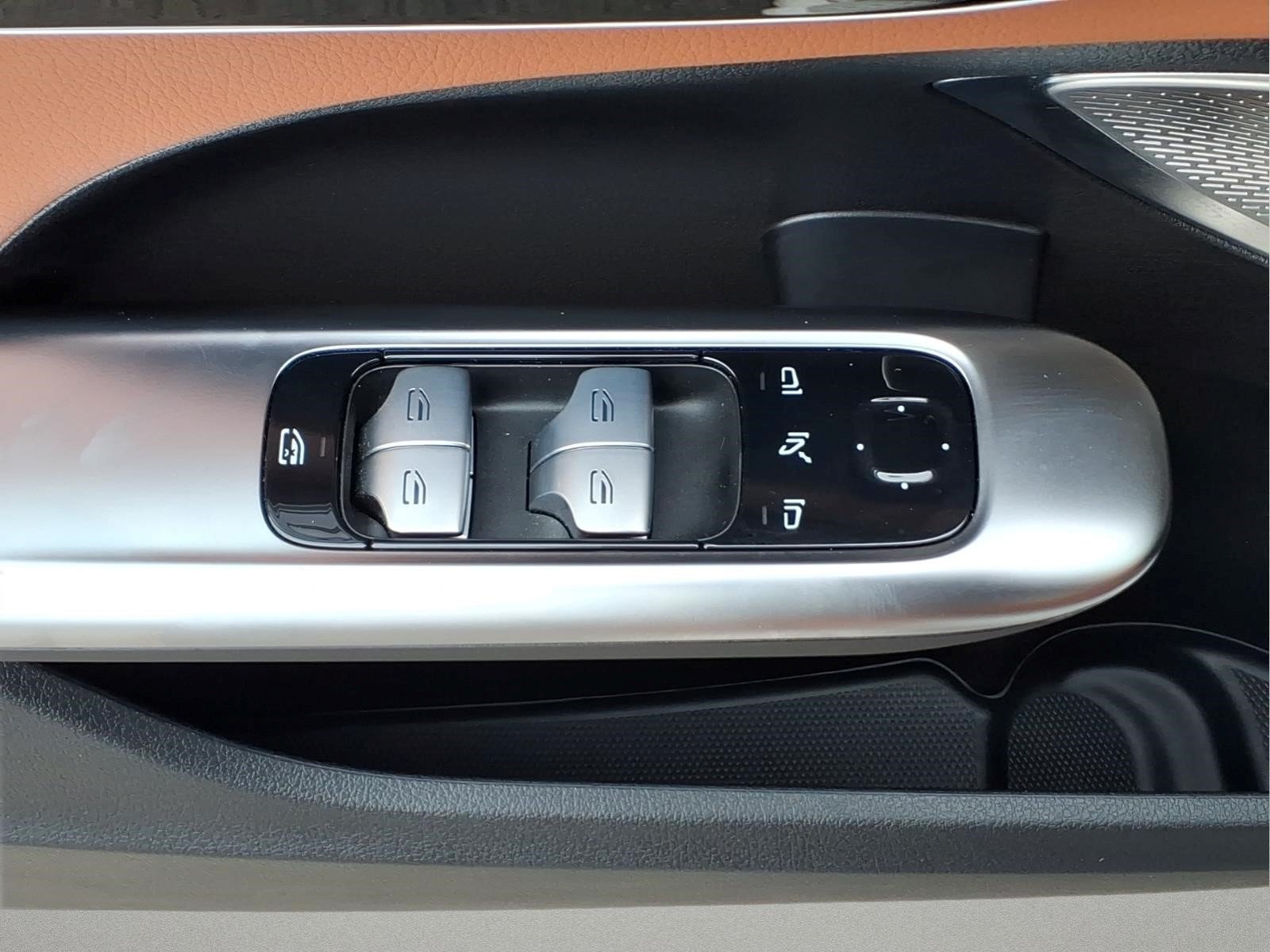 Certified 2023 Mercedes-Benz C 300 4MATIC Sedan image 25