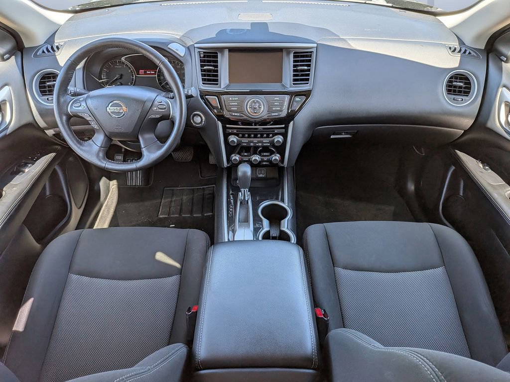 Used 2020 Nissan Pathfinder SV FWD image 17