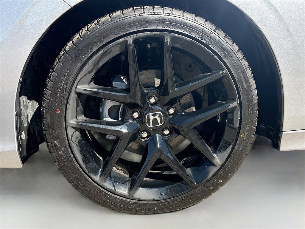Used 2025 Honda Civic Sport image 28