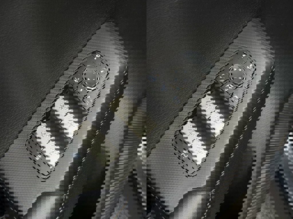 Used 2024 Mitsubishi Outlander SE image 22