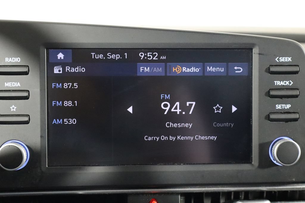 Used 2025 Hyundai Elantra SE FWD image 28