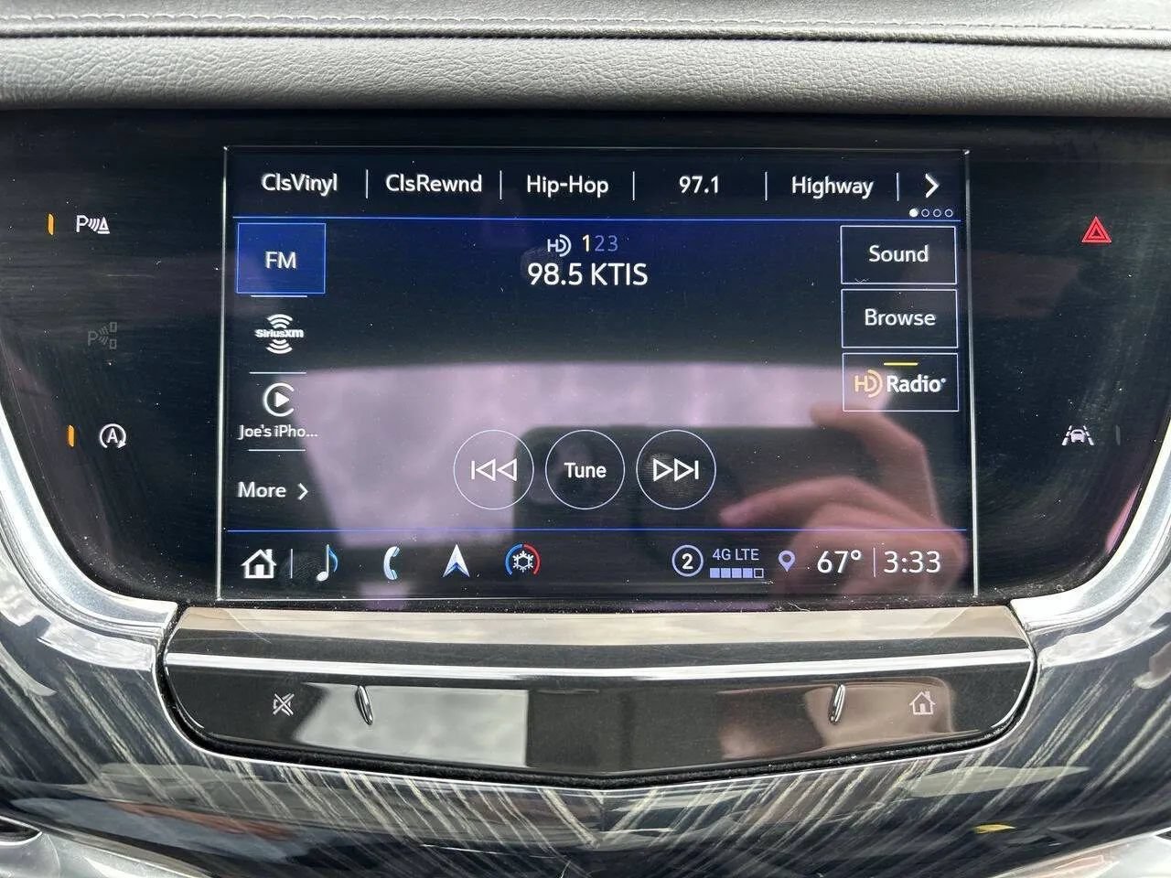 Used 2023 Cadillac XT6 Premium Luxury AWD/4WD image 16