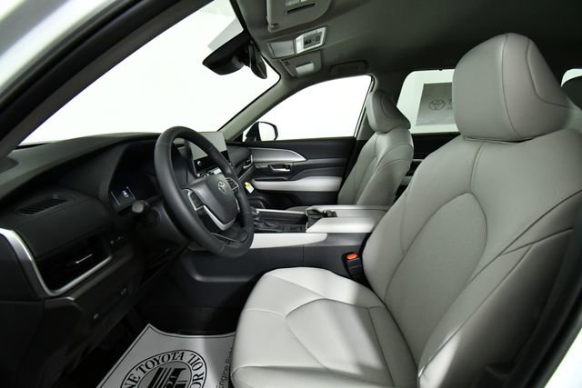 New 2026 Toyota Grand Highlander XLE image 5