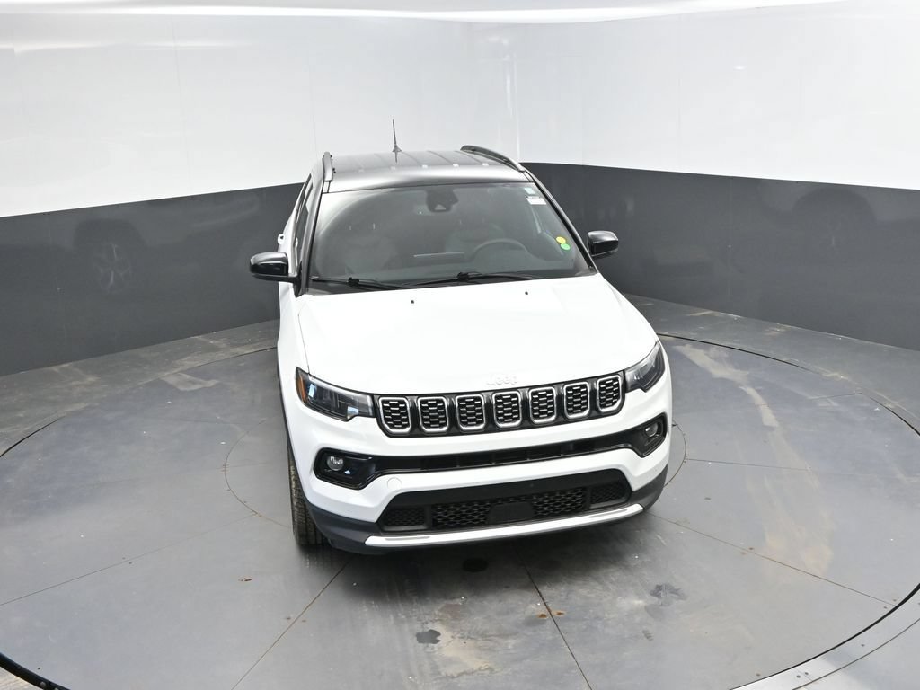 Used 2025 Jeep Compass Limited AWD/4WD image 27