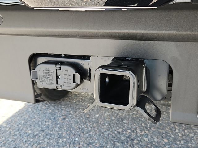 New 2025 Ford Maverick XLT w/ XLT Luxury Package image 13