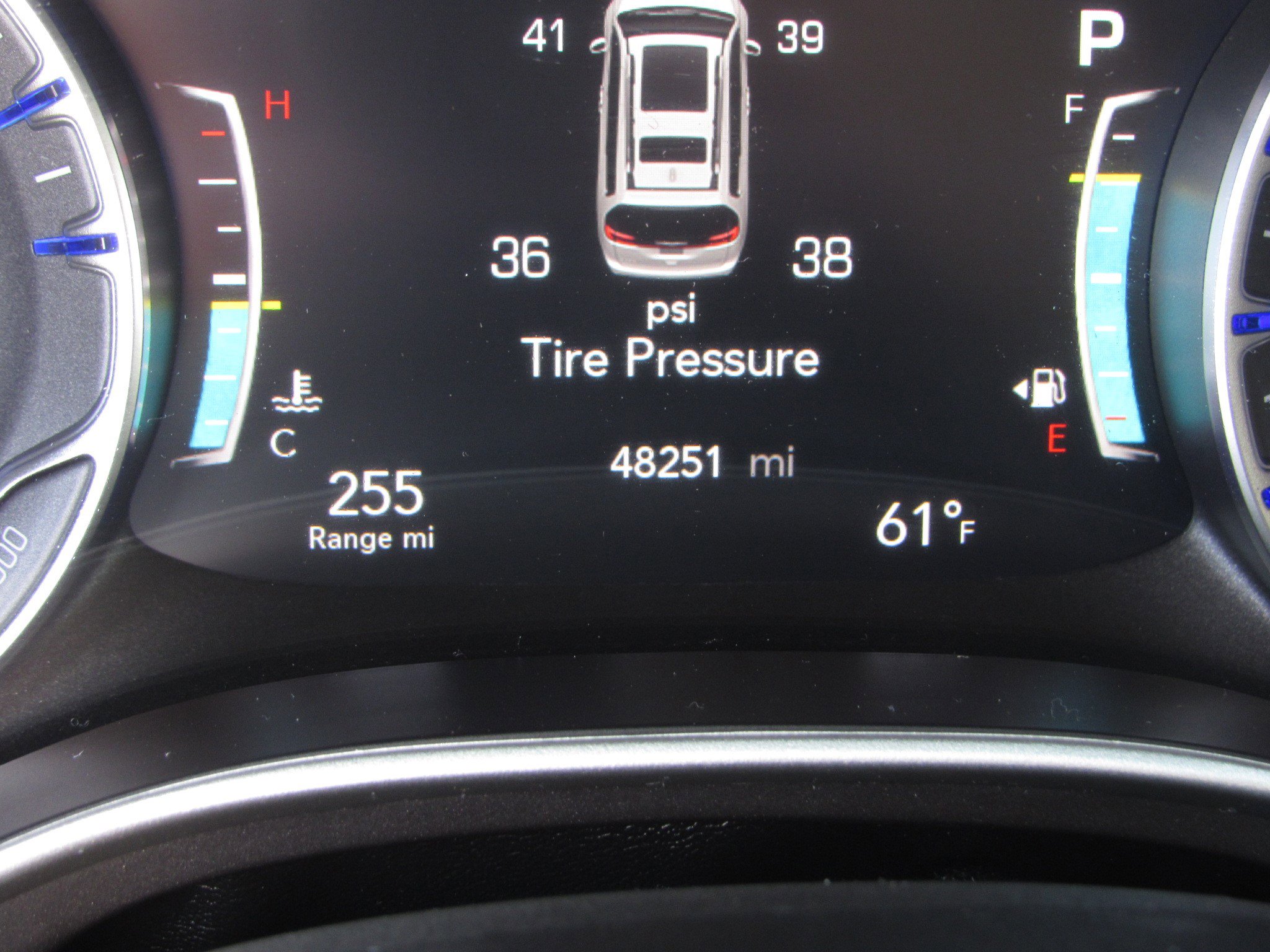 Used 2024 Chrysler Pacifica Touring-L image 25