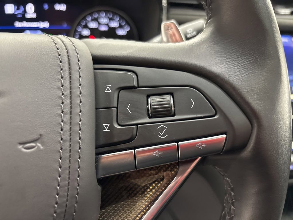 Used 2023 Cadillac XT6 Sport w/ Platinum Package AWD/4WD image 32