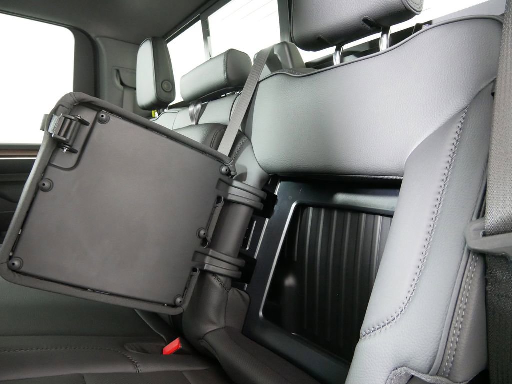 New 2026 GMC Sierra 3500 Denali w/ Denali Reserve Package image 15