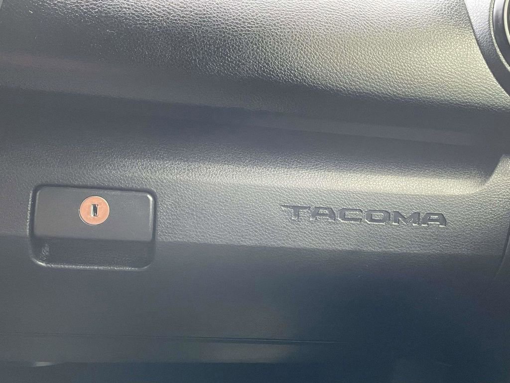 Used 2021 Toyota Tacoma SR AWD/4WD image 37