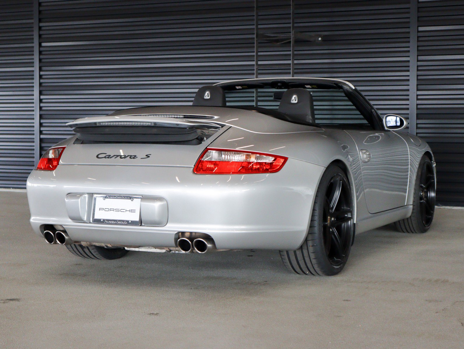 Used 2005 Porsche 911 Carrera S image 10