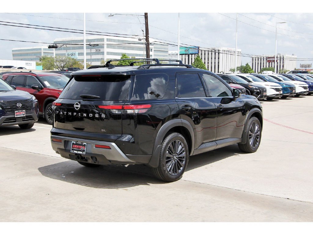 New 2026 Nissan Pathfinder SL w/ SL Premium Package FWD image 4