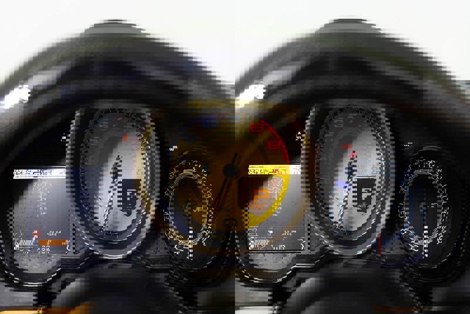 Used 2011 Ferrari California image 32