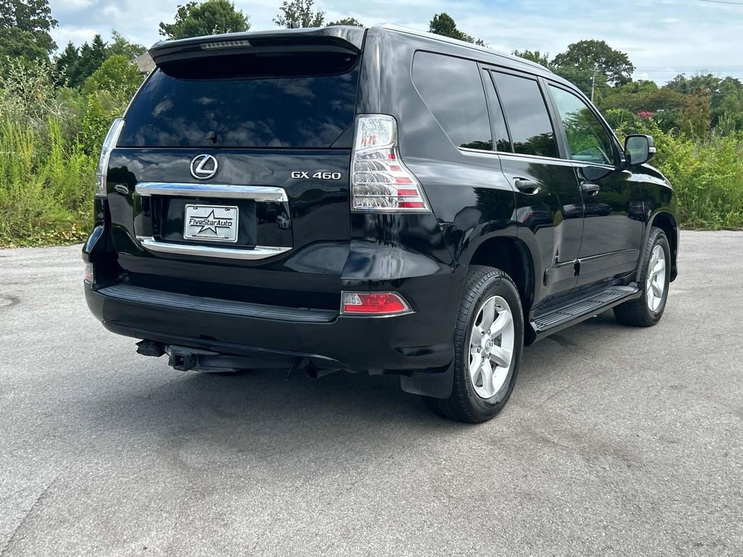 Used 2014 Lexus GX 460 image 3