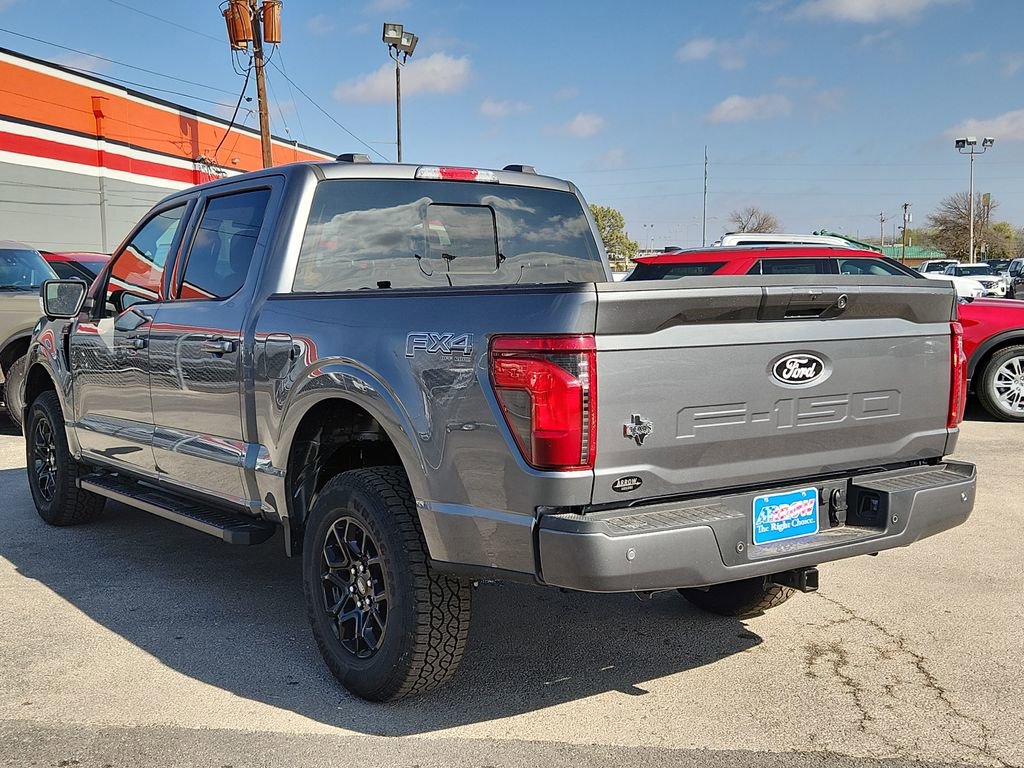 New 2026 Ford F150 XLT w/ Equipment Group 302A MID image 8