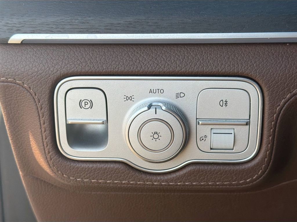 Used 2024 Mercedes-Benz GLE 350 4MATIC image 35