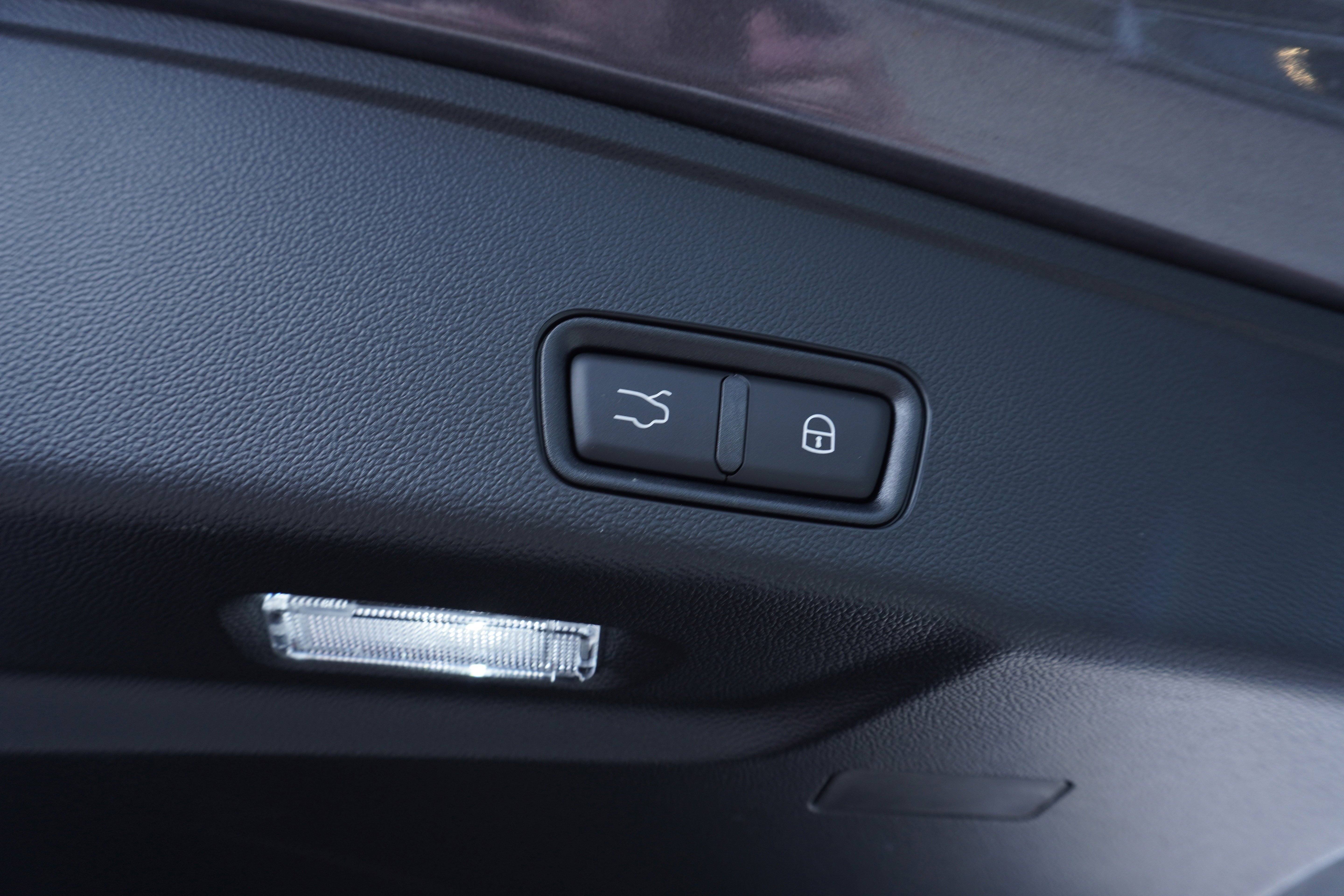 New 2025 Maserati Grecale Modena image 36