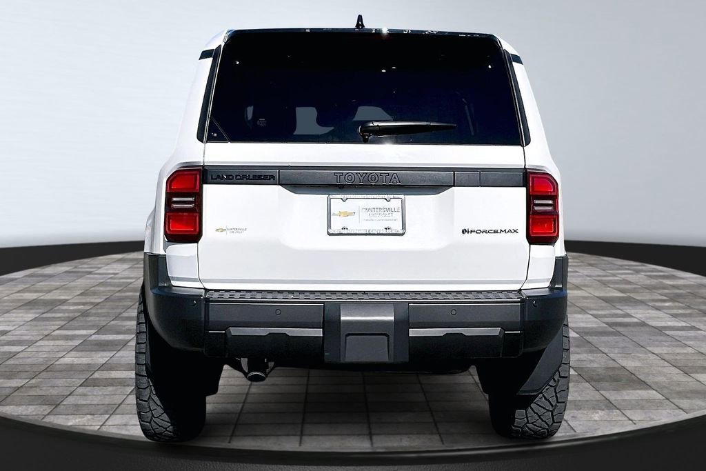 Used 2025 Toyota Land Cruiser 1958 image 4